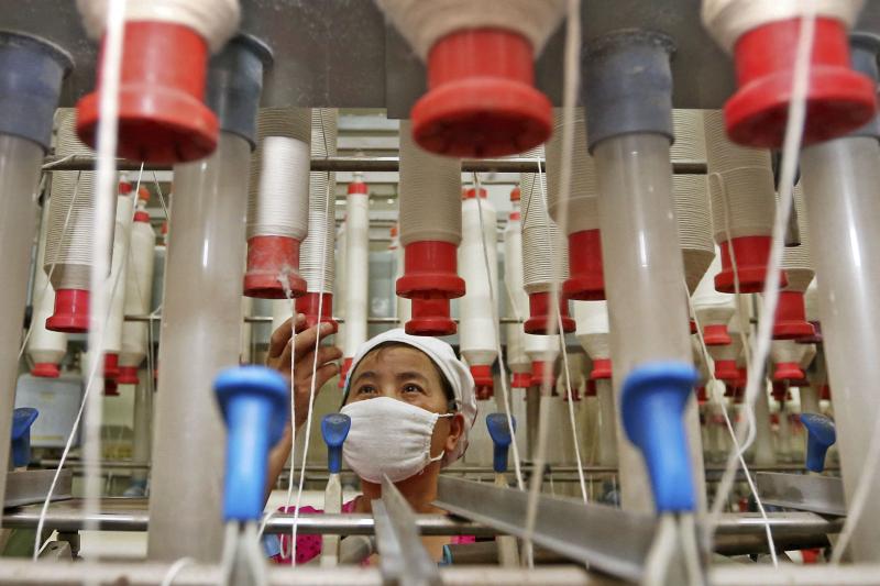 China's October Factory Growth Cools As Output Weakens